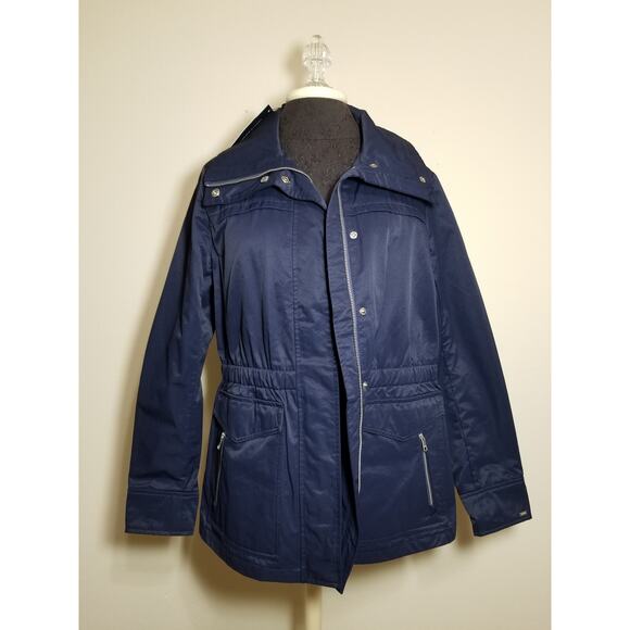 TOMMY HILFIGER NWT Women's Jacket Coat Size Medium Color Navy - Picture 1 of 13